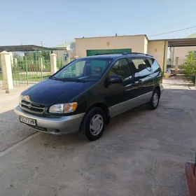 Toyota Sienna 2000