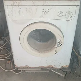 Indesit kir yuwujy mashyn