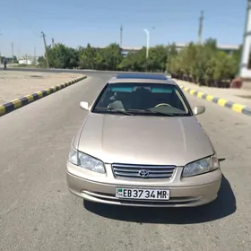Toyota Camry 2000