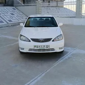 Toyota Camry 2004
