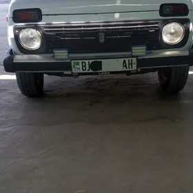 Lada Niva 2003