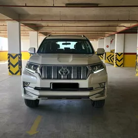 Toyota Land Cruiser Prado 2023