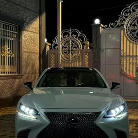 Lexus LS 500 2019