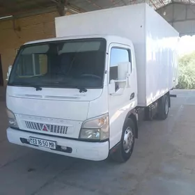 Mitsubishi Canter 2009