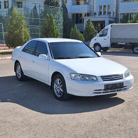 Toyota Camry 2000
