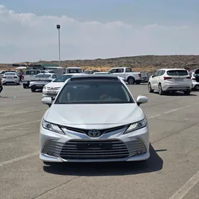 Toyota Camry 2023