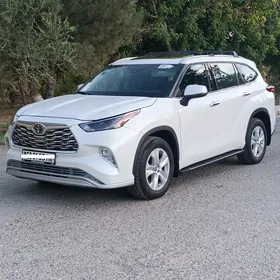 Toyota Highlander 2022