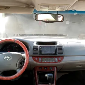 Toyota Camry 2005