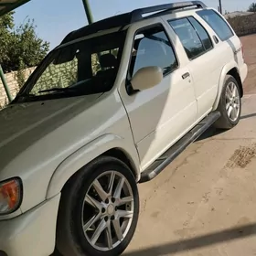 Nissan Pathfinder 2002