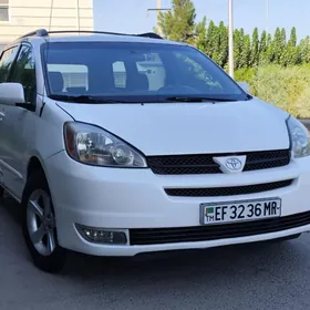 Toyota Sienna 2004