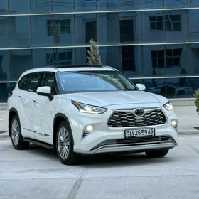 Toyota Highlander 2020