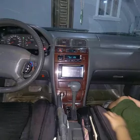 Nissan Maxima 1998
