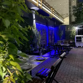 Satlyk restoran, kafe