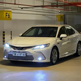Toyota Camry 2024