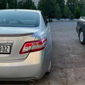 Toyota Camry 2010