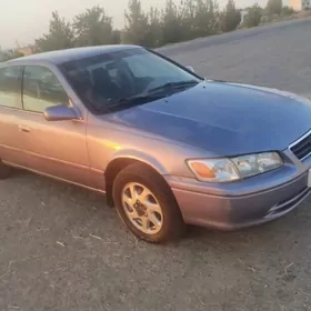 Toyota Camry 2000