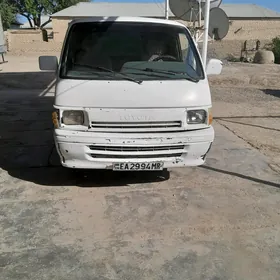 Toyota Hiace 2000