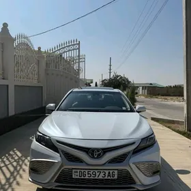 Toyota Camry 2022