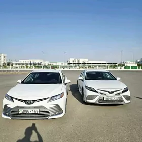 Toyota Camry 2020