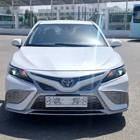 Toyota Camry 2022