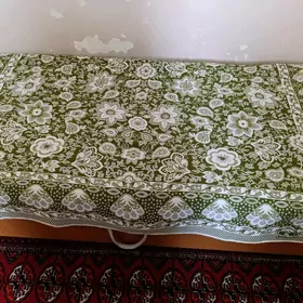 Одна местная кровать