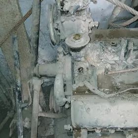 dwigatel zil 30