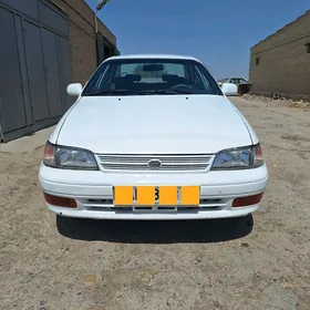 Toyota Corona 1995