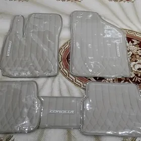 karolla kowrik