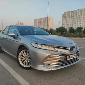 Toyota Camry 2020