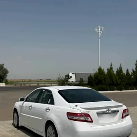 Toyota Camry 2010