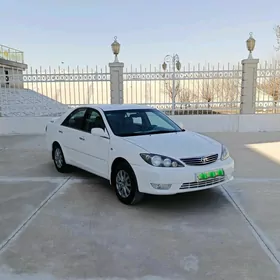 Toyota Camry 2004