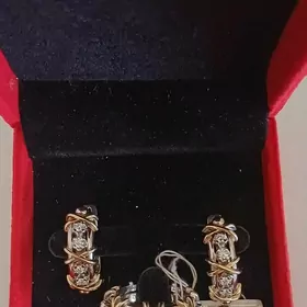 ПРОДАМ ЗОЛОТОЙ КОМПЛЕКТ