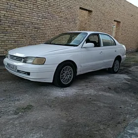 Toyota Corona 1995