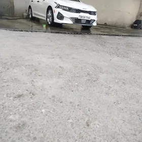 Kia K5 2022