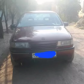 Opel Vectra 1989