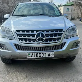 Mercedes-Benz ML350 2011