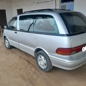 Toyota Previa 1992