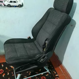 sidenya Mercedes
