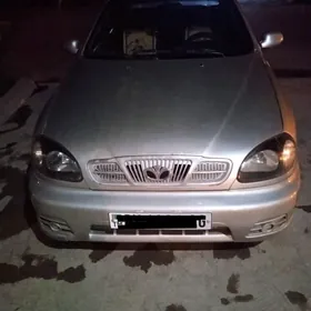Daewoo Lanos 2002