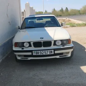 BMW 525 1989