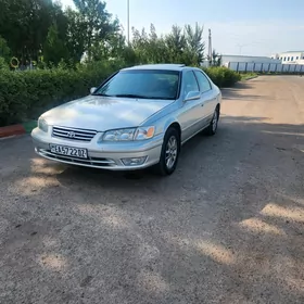 Toyota Camry 2000