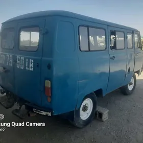 UAZ 2206 2000