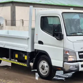 Mitsubishi Canter 2025