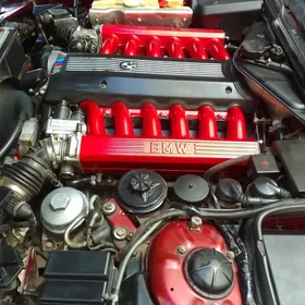 BMW 750 1992