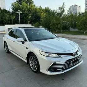 Toyota Camry 2024