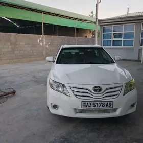 Toyota Camry 2011