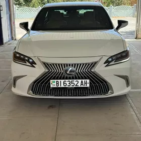 Lexus ES 350 2019