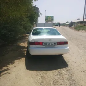 Toyota Camry 2000