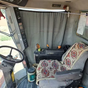 Case STX325 Accusteer 2004