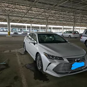 Toyota Avalon 2019